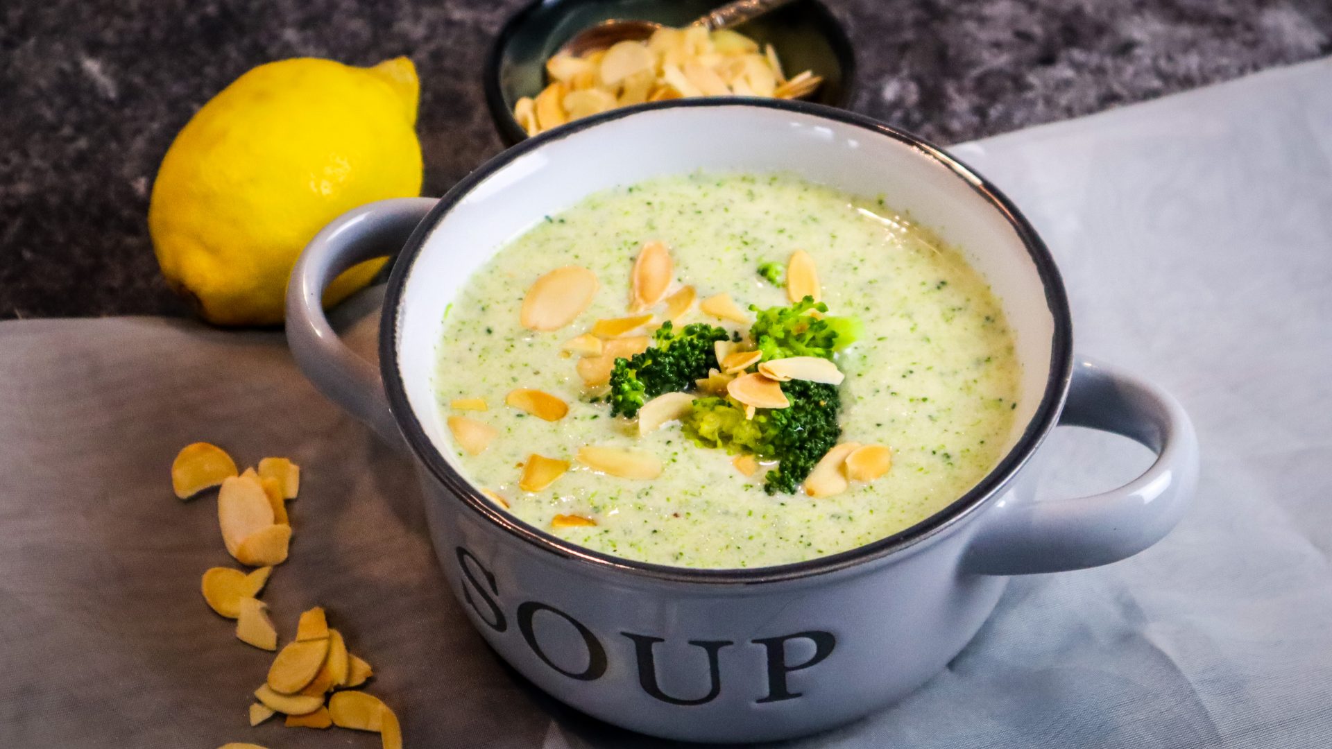 Brokkoli-Käse-Suppe mit Rezept