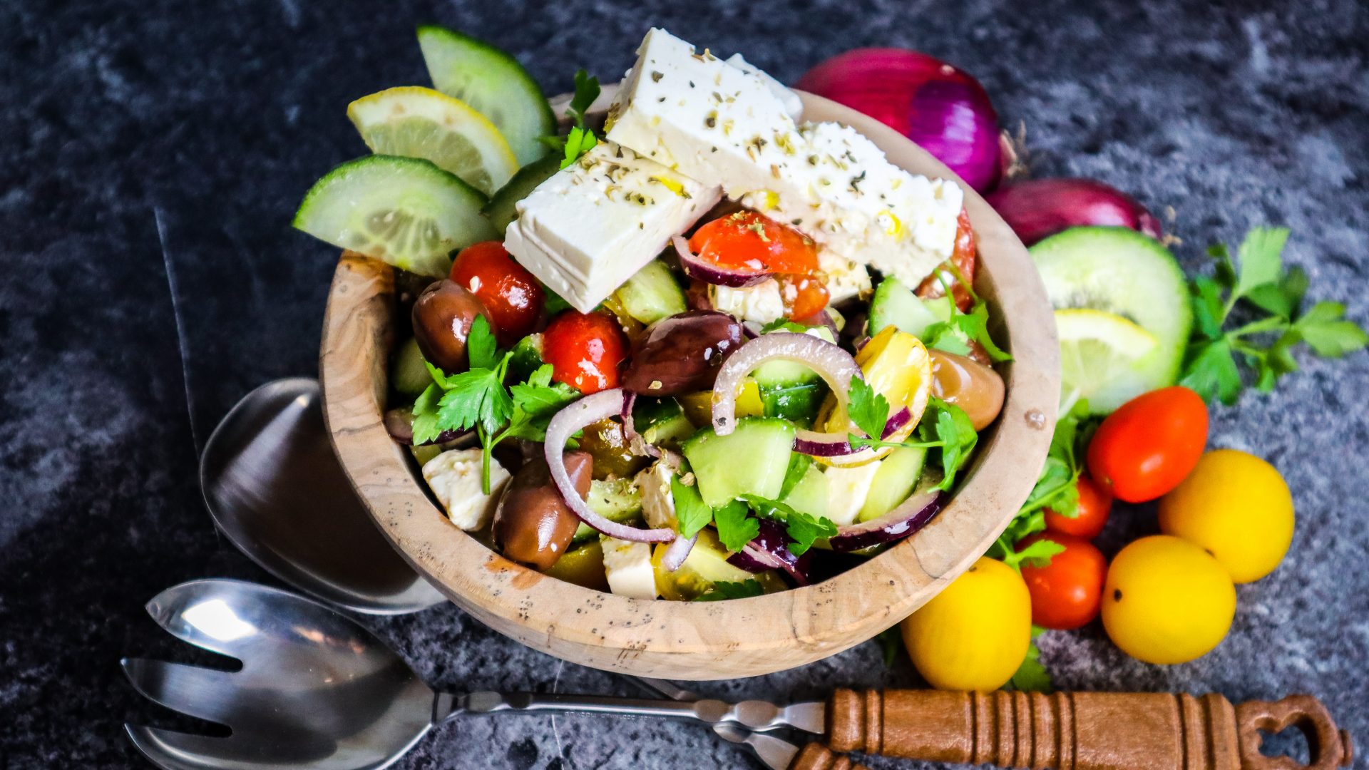 Griechischer Bauernsalat - Rezeptliebe by Claudia - Essen für die ganze ...
